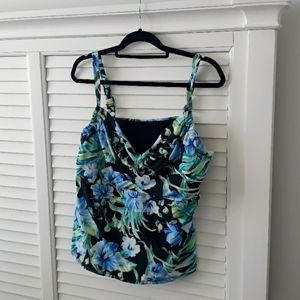 Women's bathing suit top